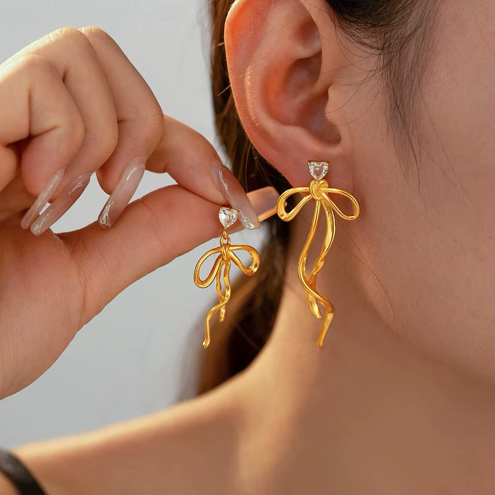 Luna Asymmetrical Bow Drop Earrings