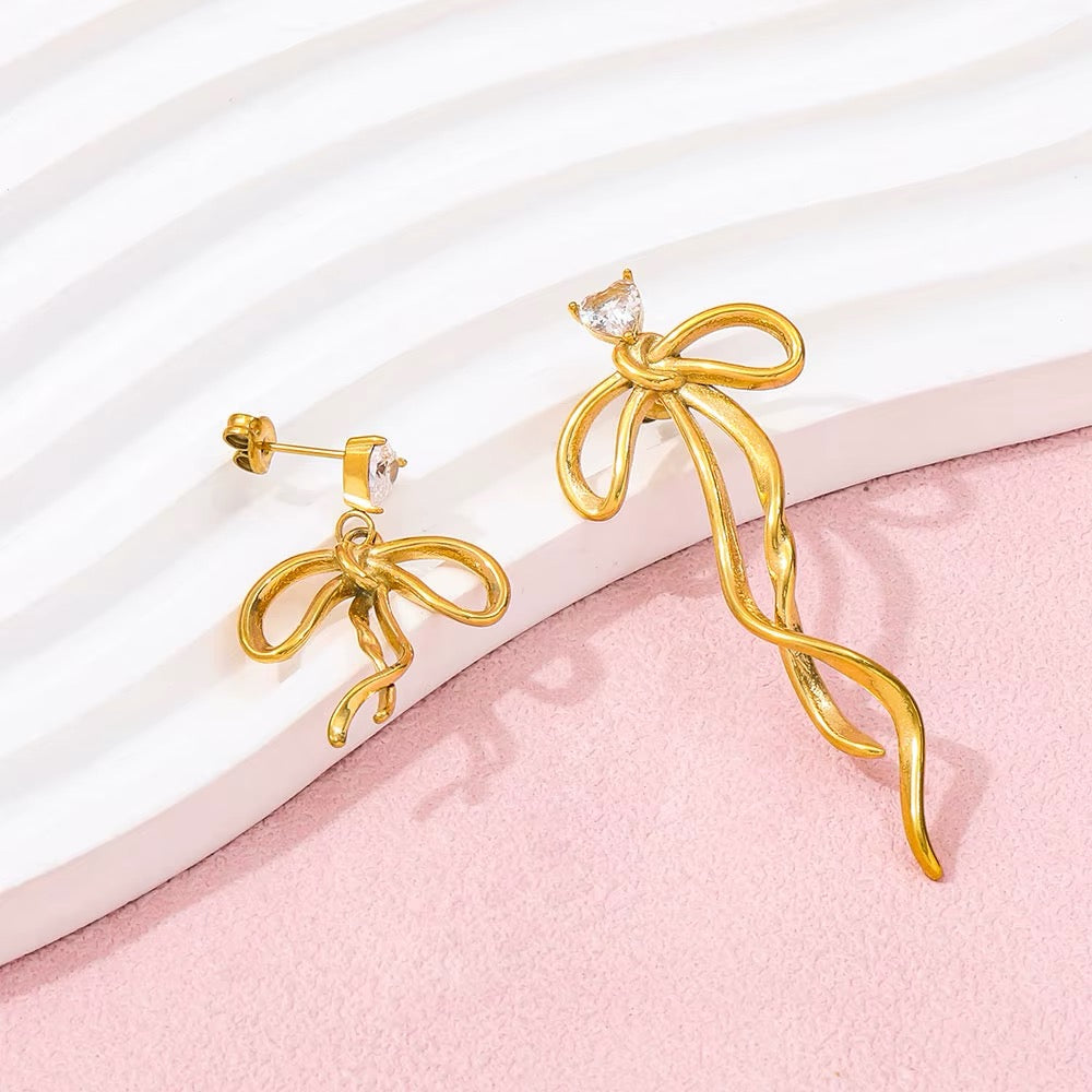 Luna Asymmetrical Bow Drop Earrings