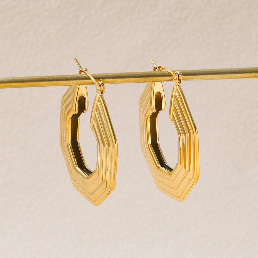 Hannah Lined Medium Hoops