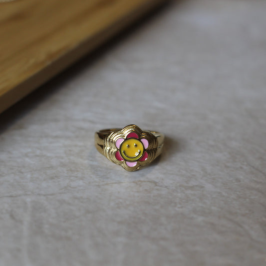 Jules Floral Smiley Ring